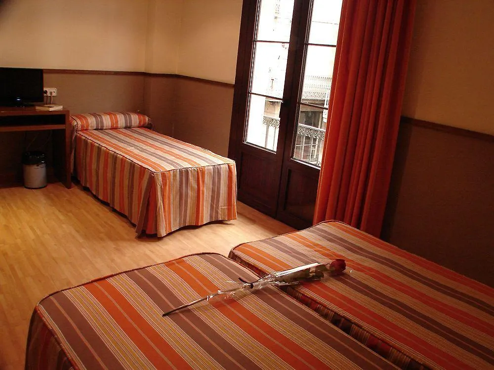 Hotel Adagio Barcelona 2*,  Spanien