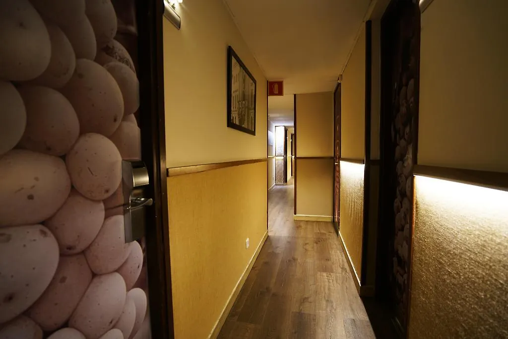 **  Hotel Adagio Barcelona Spanien