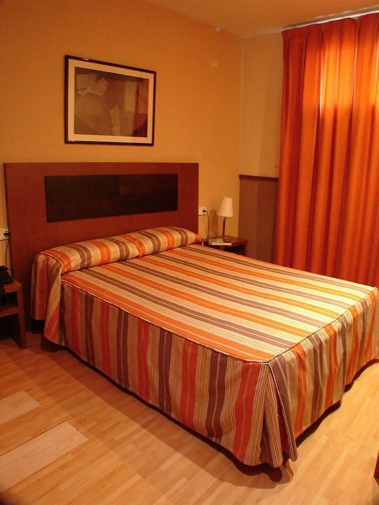 Hotel Adagio Barcelona 2*,